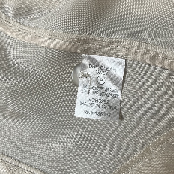 S.Y.L.K. Cropped Blazer - Picture 3 of 3